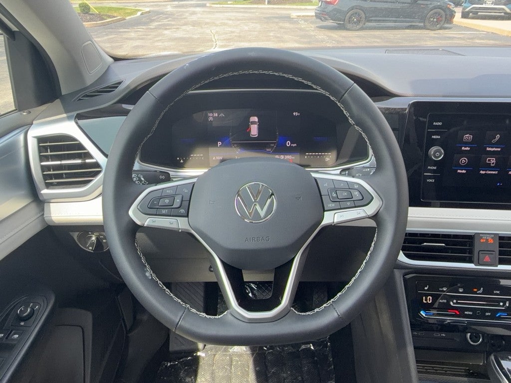 2026 Volkswagen Taos SE 4MOTION