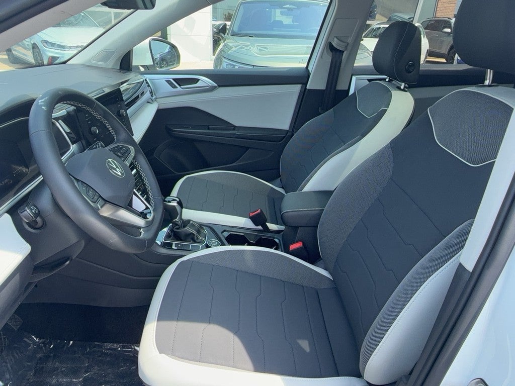 2026 Volkswagen Taos SE 4MOTION