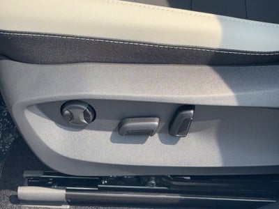 2026 Volkswagen Taos SE 4MOTION