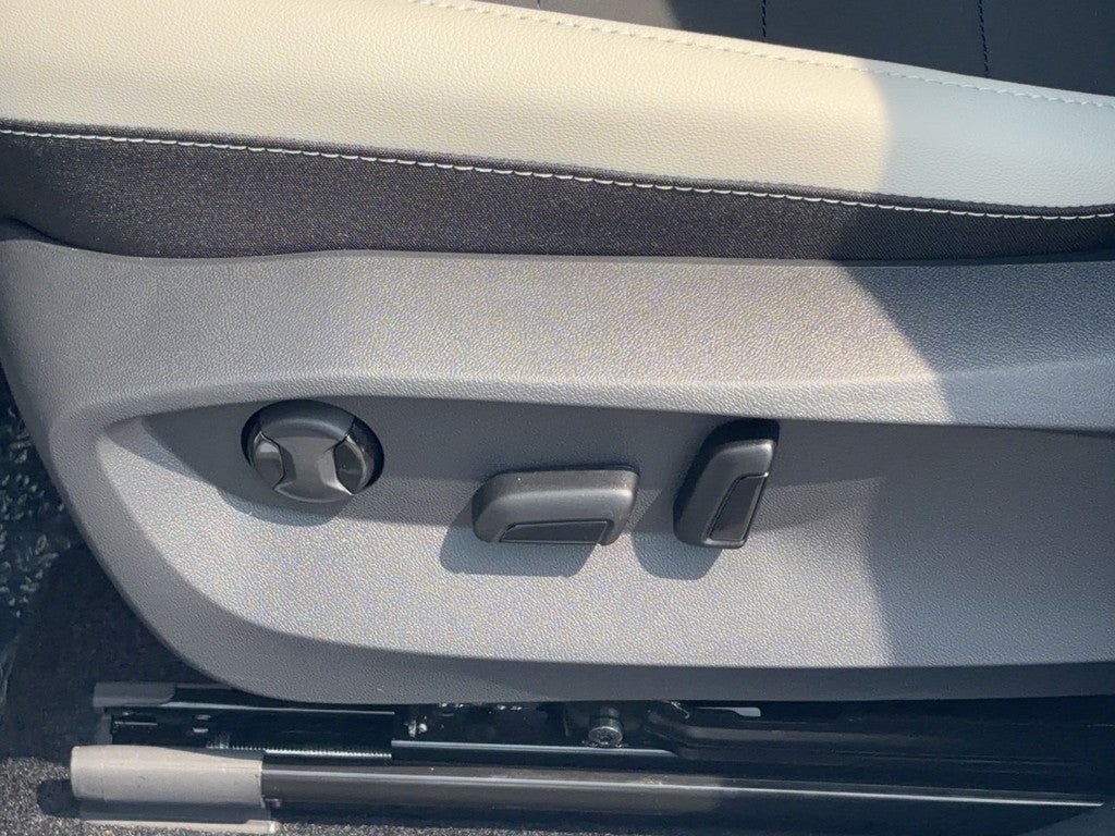 2026 Volkswagen Taos SE 4MOTION
