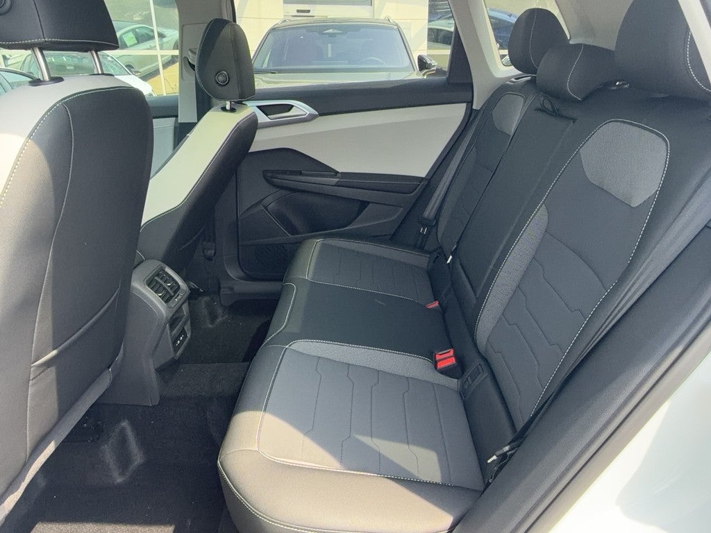 2026 Volkswagen Taos SE 4MOTION