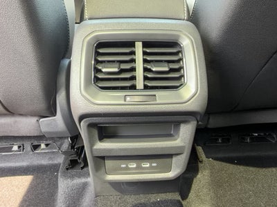 2026 Volkswagen Taos SE 4MOTION