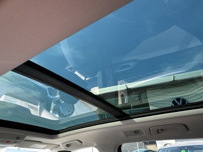 2025 Volkswagen Taos SE 4MOTION