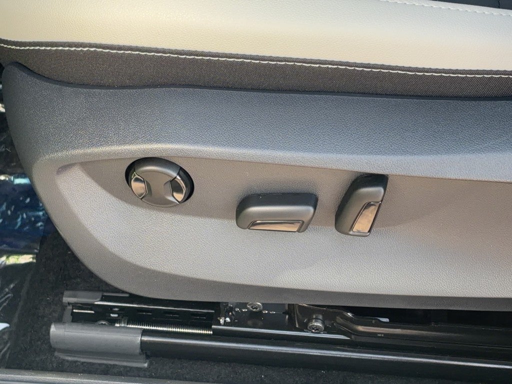2026 Volkswagen Taos SE 4MOTION