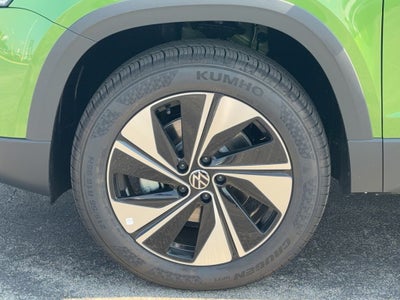 2026 Volkswagen Taos SE 4MOTION