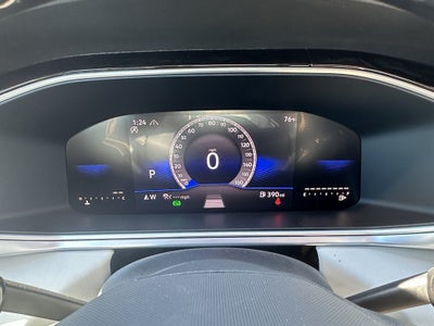 2025 Volkswagen Taos SE 4MOTION