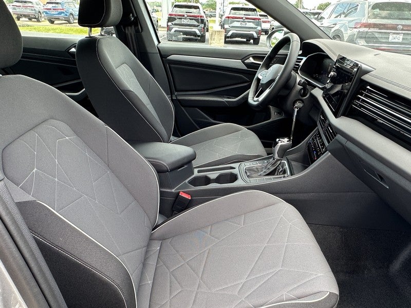 2025 Volkswagen Jetta Sport Auto