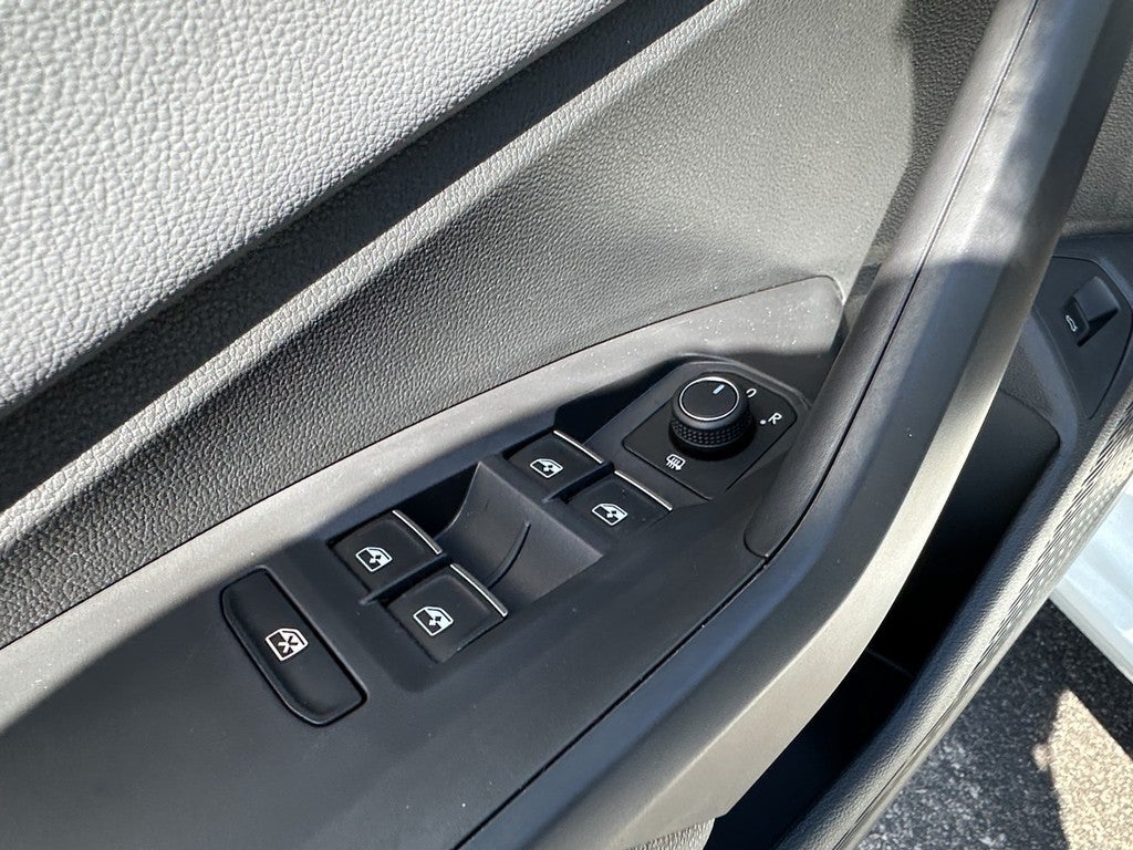 2026 Volkswagen Jetta SEL Auto