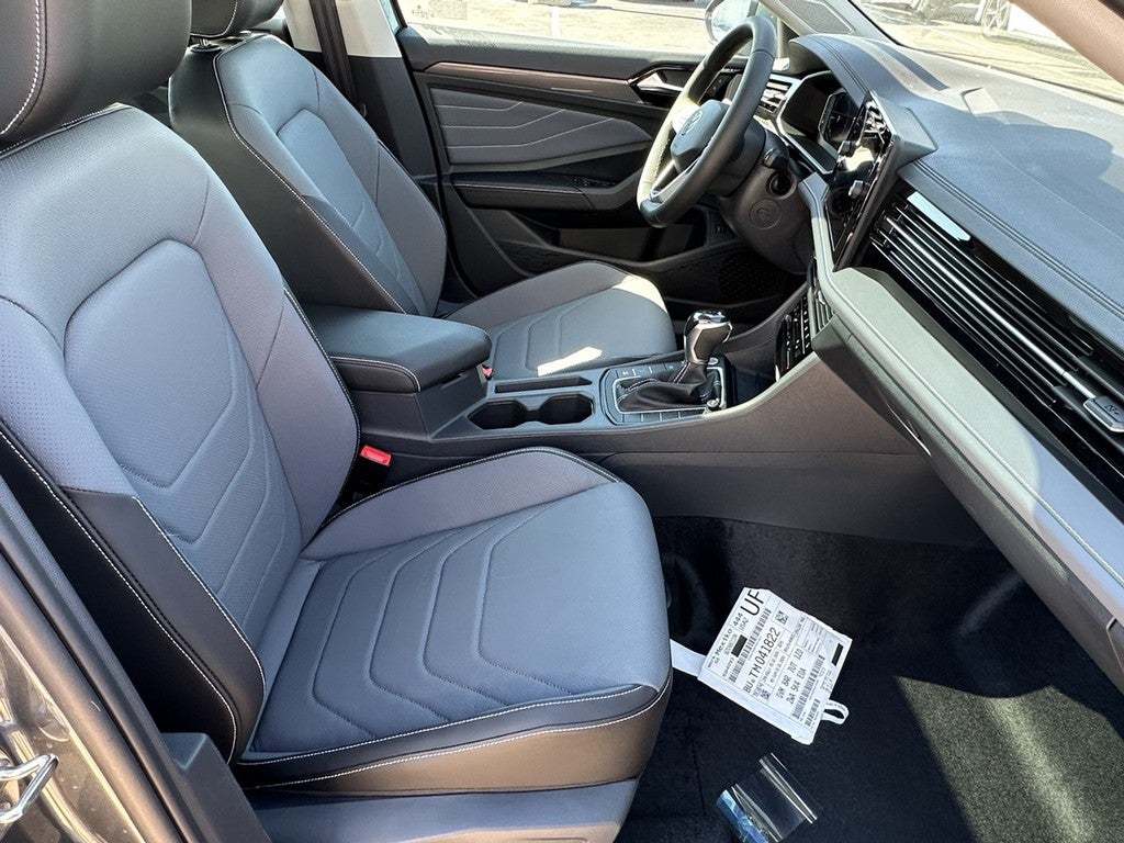 2026 Volkswagen Jetta SEL Auto