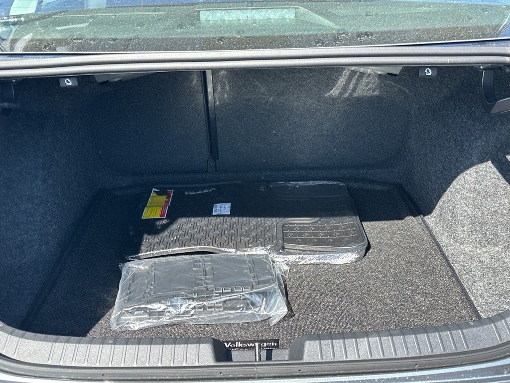 2026 Volkswagen Jetta SEL Auto