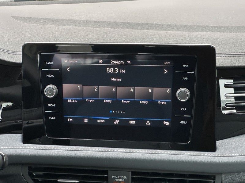 2026 Volkswagen Jetta SEL Auto