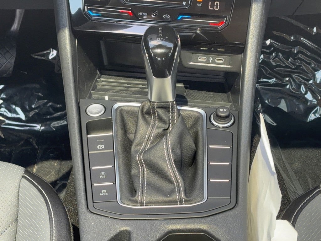 2026 Volkswagen Jetta SEL Auto
