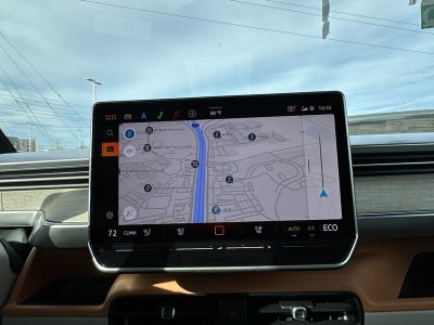 2025 Volkswagen ID. Buzz Pro S Plus 4MOTION w/Two-Tone