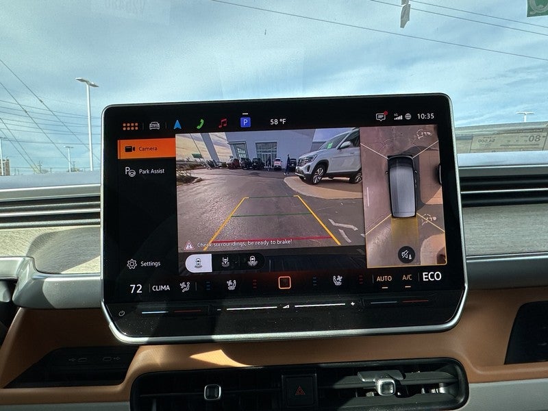 2025 Volkswagen ID. Buzz Pro S Plus 4MOTION w/Two-Tone