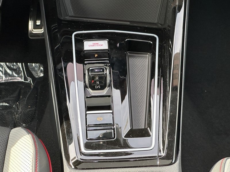 2025 Volkswagen Golf GTI 2.0T SE DSG