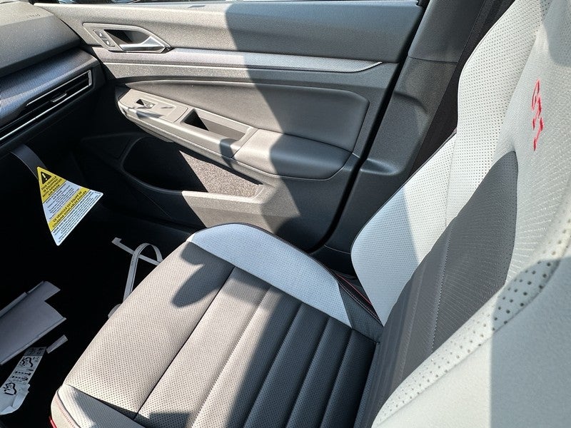 2025 Volkswagen Golf GTI 2.0T SE DSG