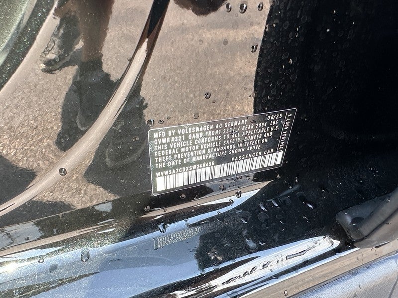 2025 Volkswagen Golf GTI 2.0T SE DSG