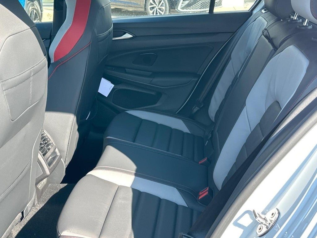 2026 Volkswagen Golf GTI 2.0T SE DSG