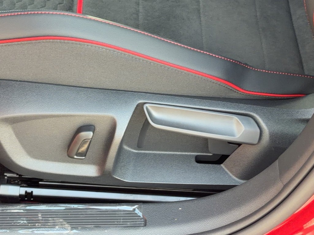 2026 Volkswagen Golf GTI 2.0T SE DSG