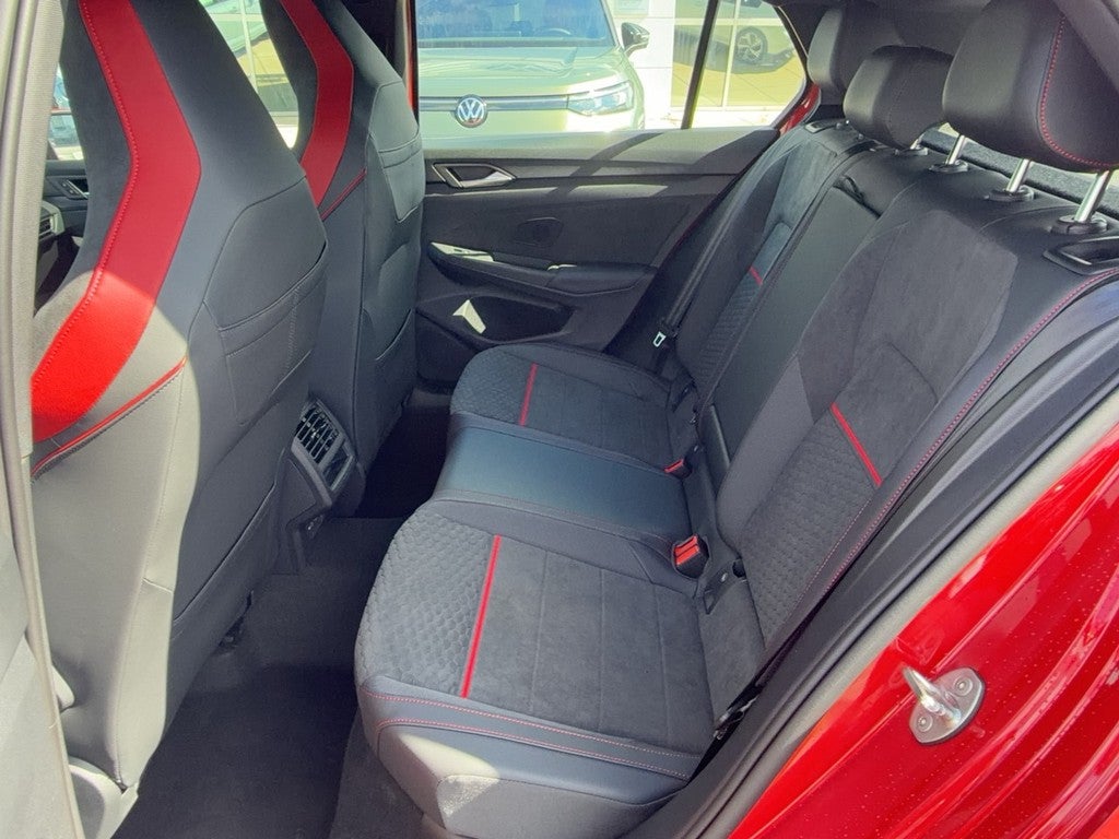 2026 Volkswagen Golf GTI 2.0T SE DSG