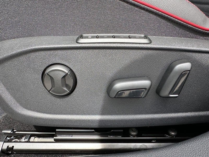 2025 Volkswagen Golf GTI 2.0T Autobahn DSG